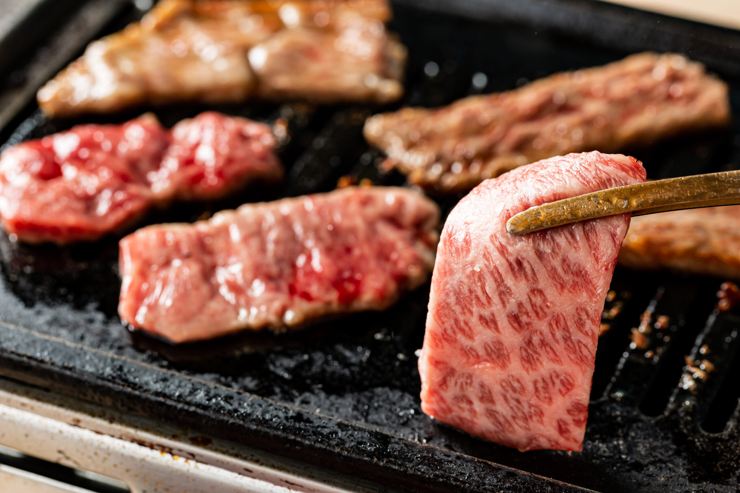 公式】焼肉屋輪-りん-玉造本店｜大阪でA5ランク国産黒毛和牛の焼肉を気軽に楽しむ